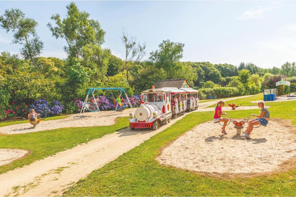Camping Landudec Bagian luar foto